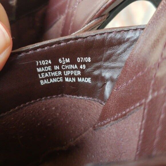 Clarks Heels Women's Brown Leather Slip On Heels - Size 6.5 - Picture 6 of 8